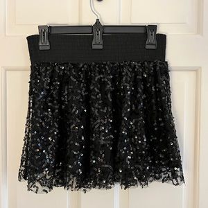 Black sequin short skirt medium